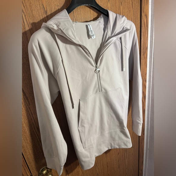 Athleta Glacier Handkerchief Abalone Gray Poncho Hoodie - Picture 3 of 7